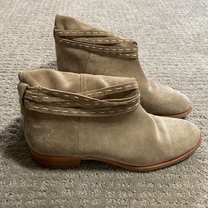 FRYE western desert style slouchy suede boot size 9